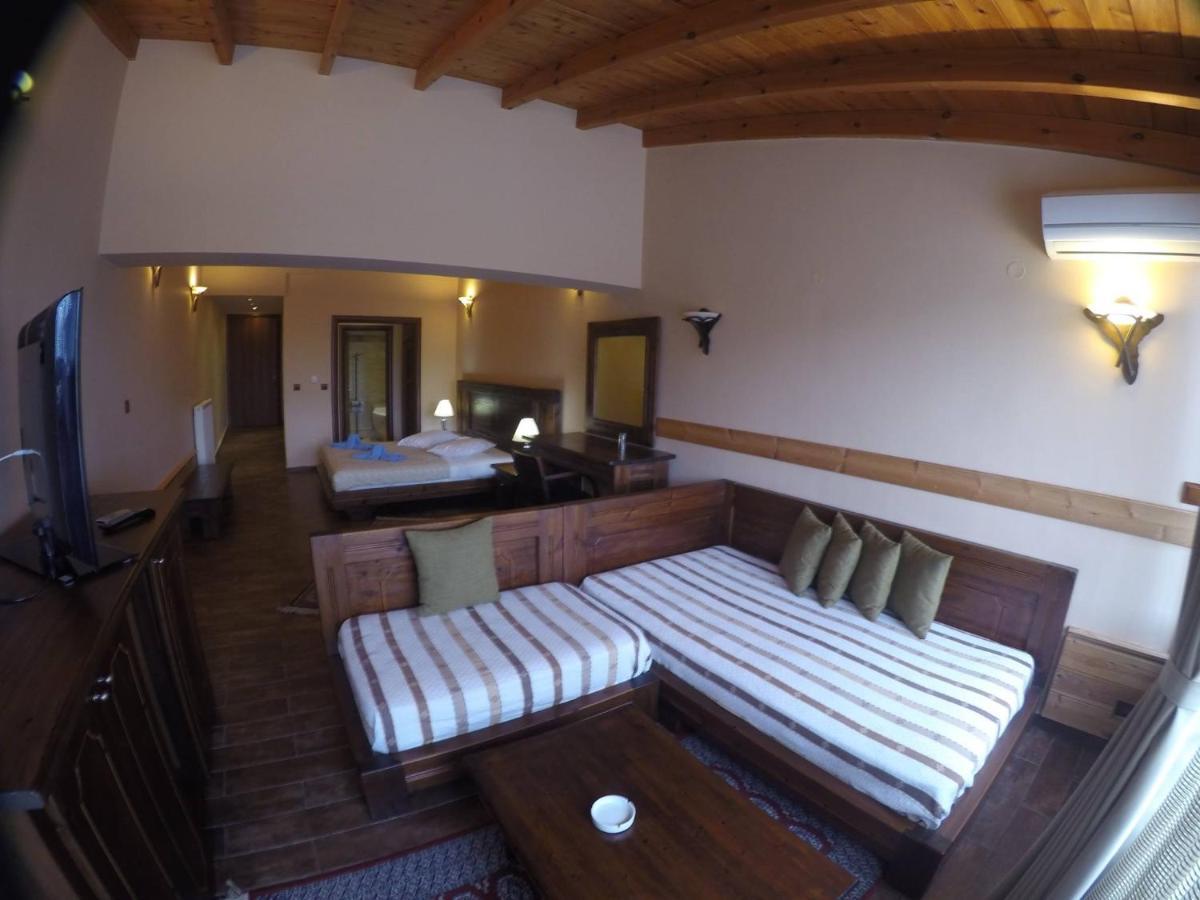 Hotel Loggas Sidhirokhórion Esterno foto