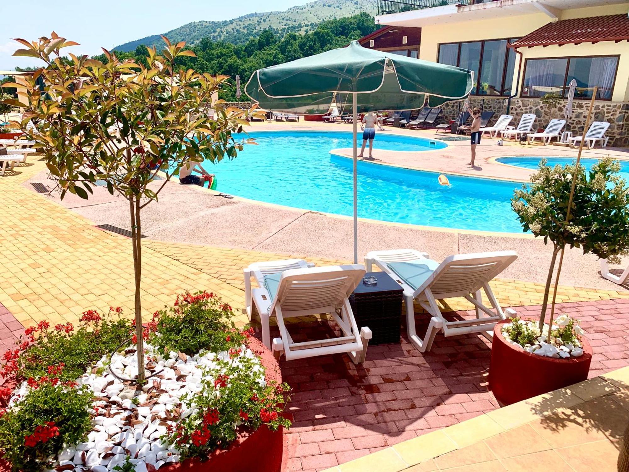 Hotel Loggas Sidhirokhórion Esterno foto