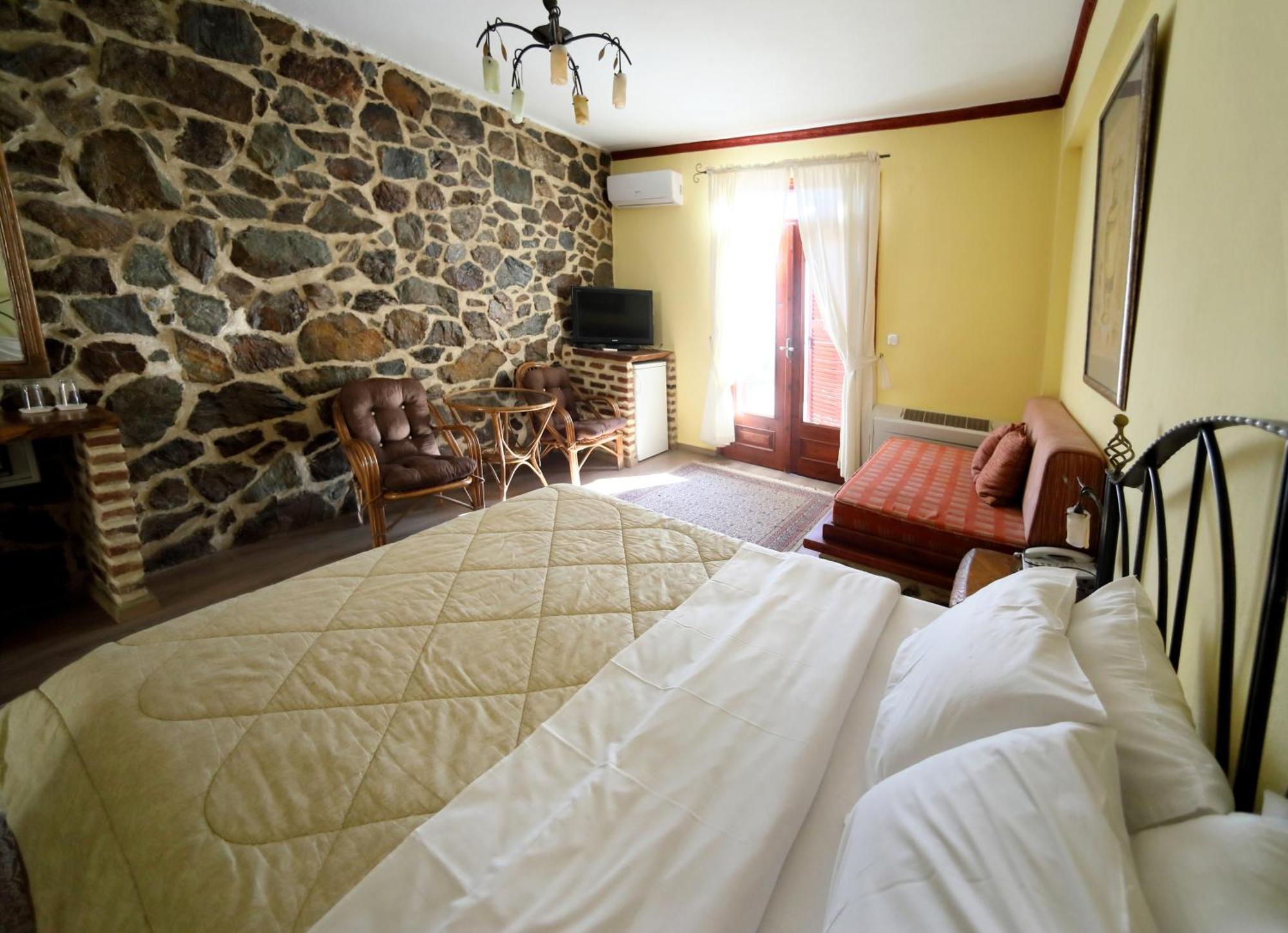 Hotel Loggas Sidhirokhórion Esterno foto