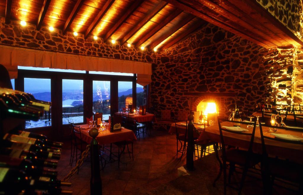 Hotel Loggas Sidhirokhórion Esterno foto